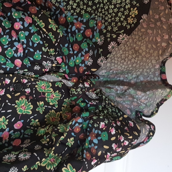 Tie-Front Button-Down Shirt - Picture 5 of 9